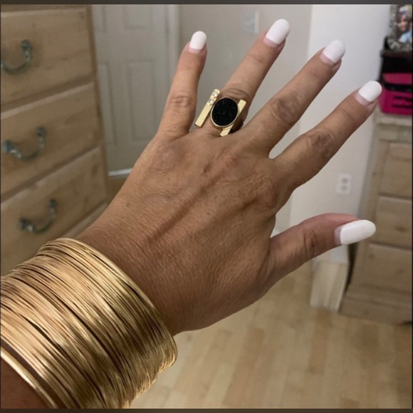 Women's Ring - Picture 2 of 2